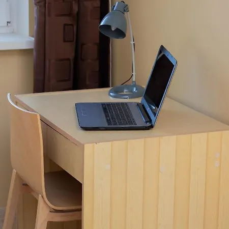 Spacious Family In By Renters *