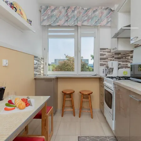 Spacious Family In By Renters